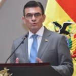 Presidente Paz promulga el Decreto Supremo 5516 que reemplaza al 5503