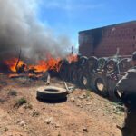 Incendio deja pérdidas materiales y 13 animales muertos