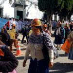 Cooperativistas mineros de Porco marchan en Potosí exigiendo carburantes y explosivos