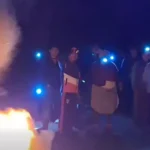 Reportan apagón de electricidad en zonas del trópico y personas instalan vigilias